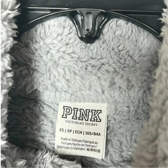 1614. PINK BY VICTORIA’S SECRET SHERPA FULL ZIP JACKET SIZE XSMALL GRAY IN COLOR - Picture 7 of 11